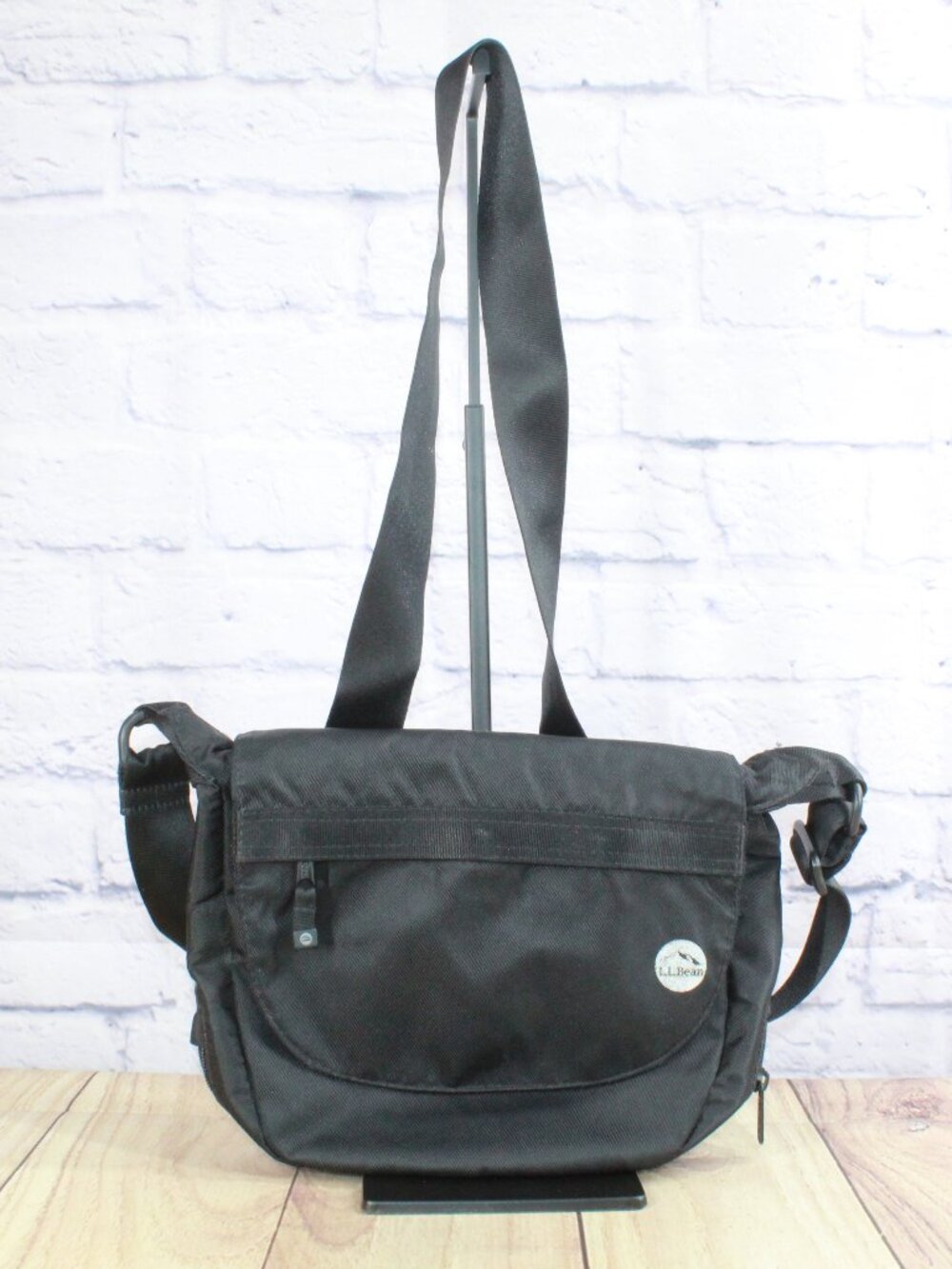 LL Bean Boundless Expandable Crossbody Bag Black Travel Hiking Purse